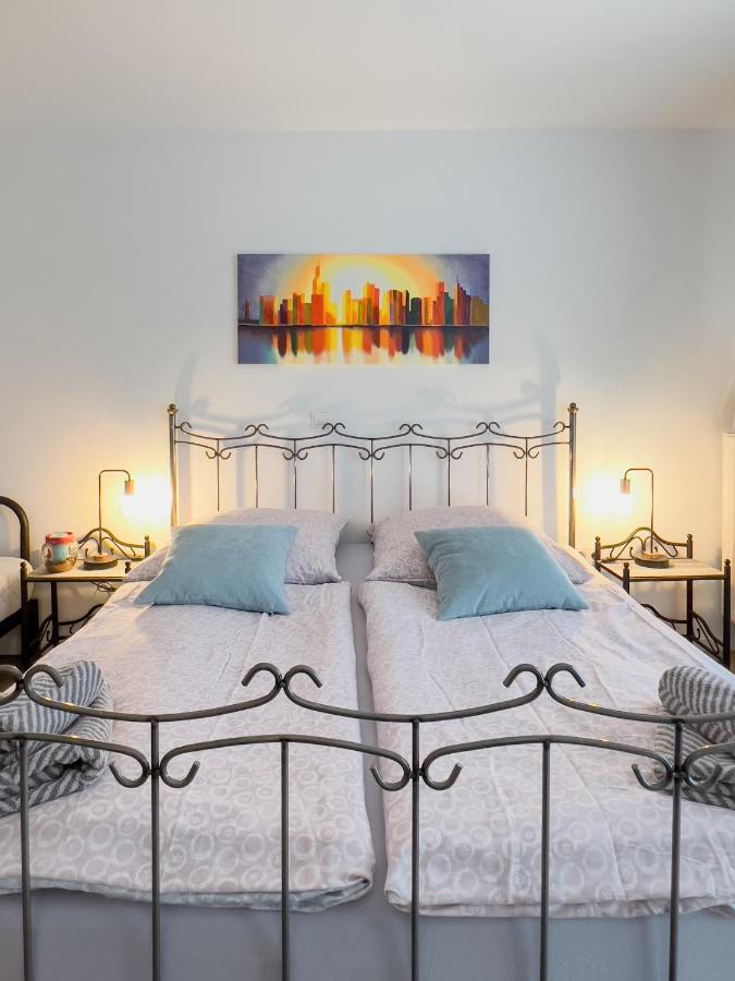 Schoene Helle & Gemuetliche Wohnung In Altstadtnaehe Erfurt Pokoj fotografie